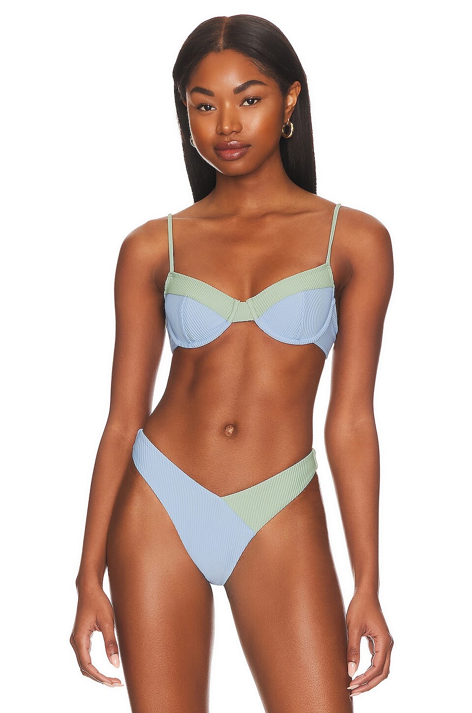 Топ Lovers and Friends Pool Party, цвет Sky Blue & Mint
Топ Lovers and Friends Pool Party, цвет Sky Blue & Mint