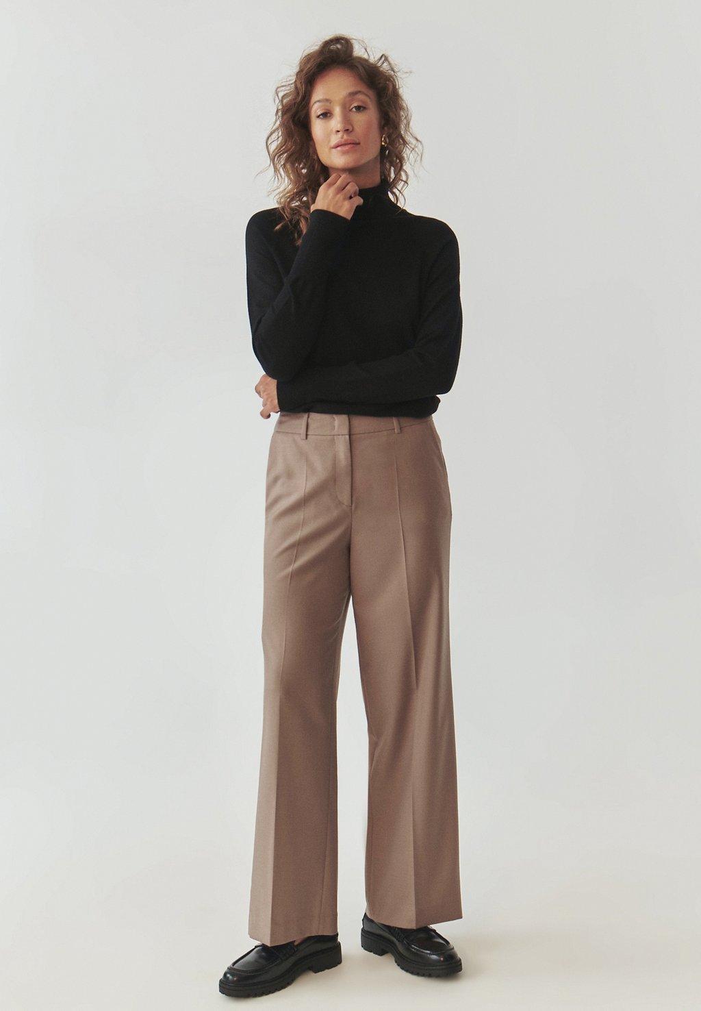 Брюки TATUUM, бежевый
Брюки TATUUM, бежевый