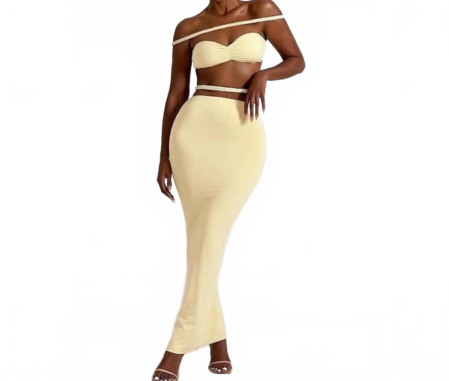 Лимонный комплект Ivory Reign Maxi Dorcas
Лимонный комплект Ivory Reign Maxi Dorcas