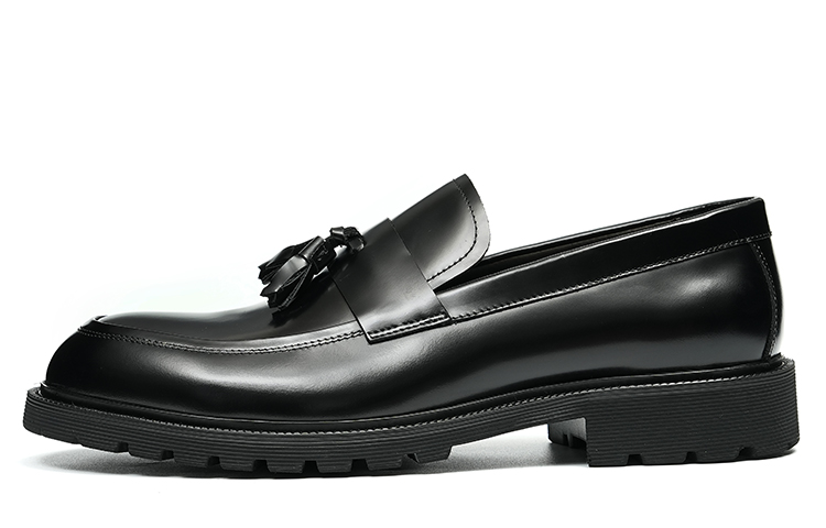 ASTON M.JAZZ Лоферы мужские низкие, черные/красные
ASTON M.JAZZ Лоферы мужские низкие, черные/красные