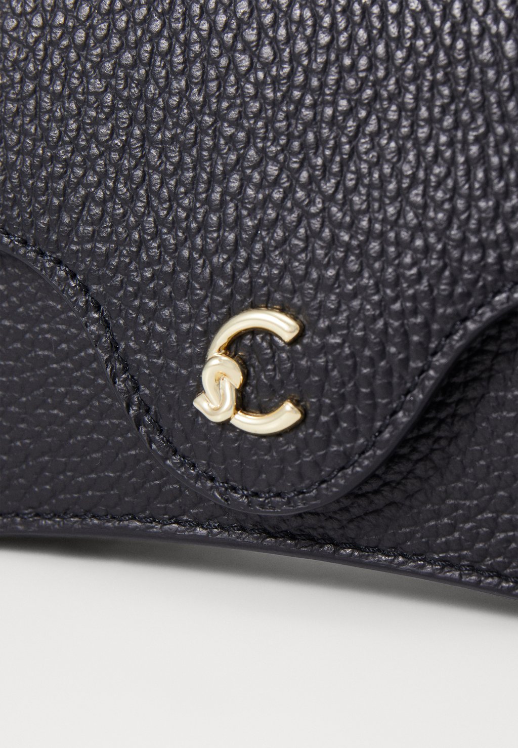 Сумка через плечо Coccinelle, черный
Сумка через плечо Coccinelle, черный