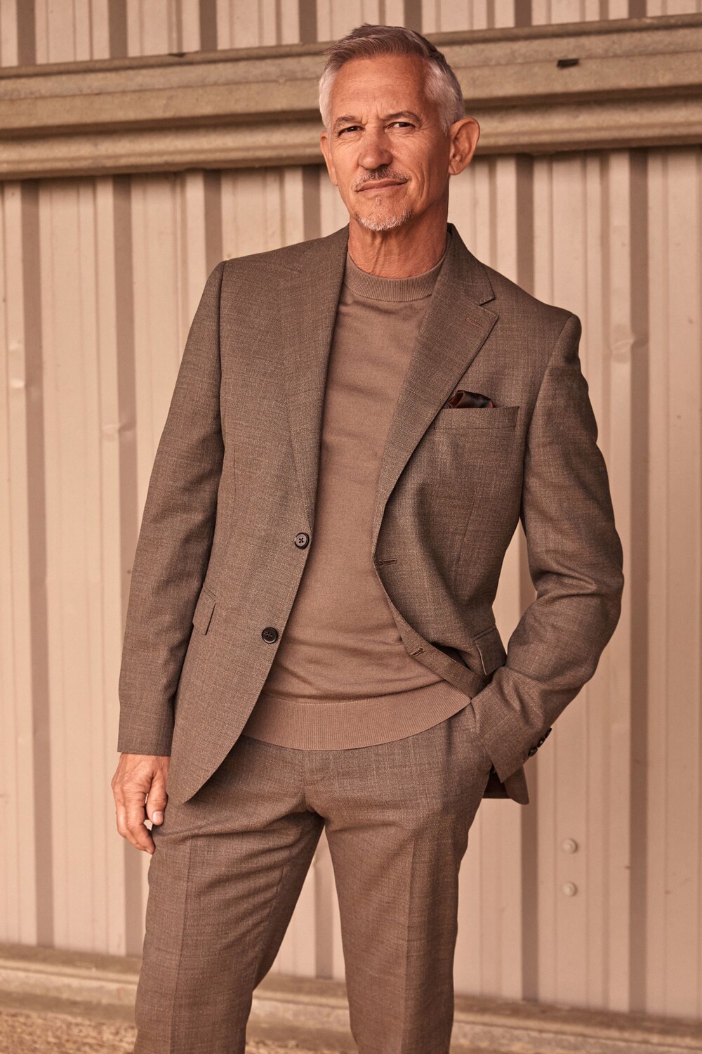 Пиджак узкого кроя из итальянской ткани Signature Marzotto Next, коричневый
Пиджак узкого кроя из итальянской ткани Signature Marzotto Next, коричневый