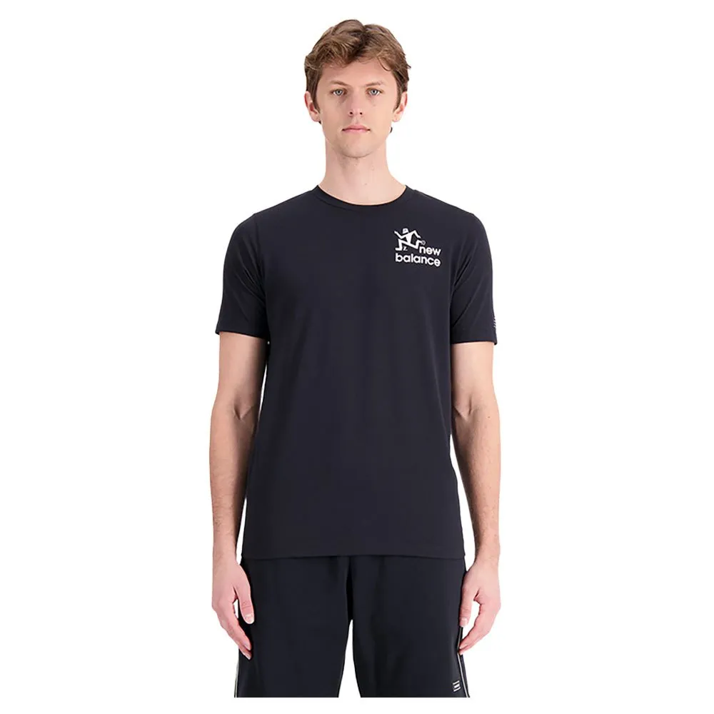 Футболка New Balance Tenacity Heathertech Graphic, черный 
Футболка New Balance Tenacity Heathertech Graphic, черный