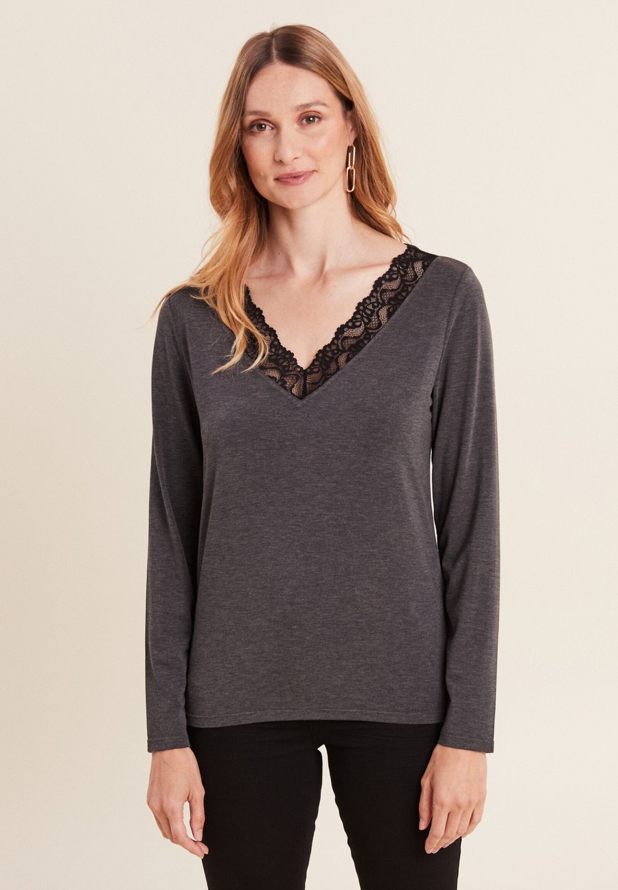 Топ Breal Long sleeved top, Gris Foncé/Dark Grey
Топ Breal Long sleeved top, Gris Foncé/Dark Grey