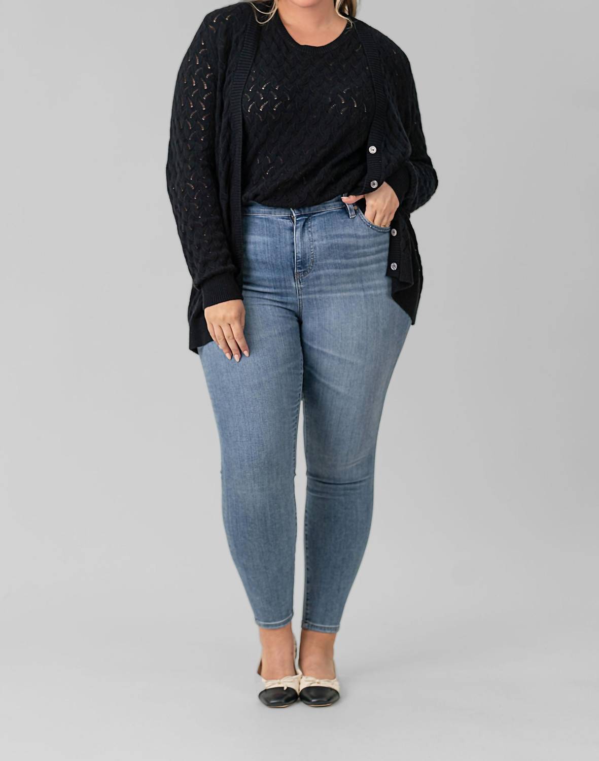 Хлопковый кашемировый кардиган с ажурным узором плюс размера в черном цвете Minnie Rose
Хлопковый кашемировый кардиган с ажурным узором плюс размера в черном цвете Minnie Rose