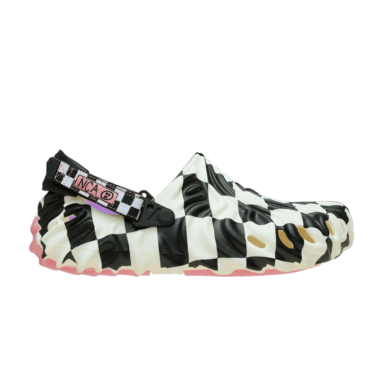 Кроссовки Nina Chanel Abney x Salehe Bembury x Pollex Clog 'Checkerboard', черный
Кроссовки Nina Chanel Abney x Salehe Bembury x Pollex Clog 'Checkerboard', черный