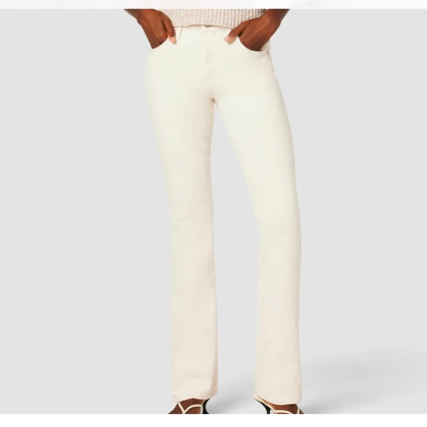 Джинсы Barbara Baby Boot Cut цвета экрю Hudson, цвет ecru
Джинсы Barbara Baby Boot Cut цвета экрю Hudson, цвет ecru