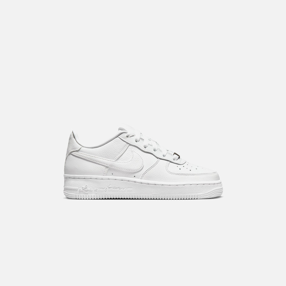 Кроссовки Nike x NOCTA GS Air Force 1 Low, цвет White/White/Cobalt Tint
Кроссовки Nike x NOCTA GS Air Force 1 Low, цвет White/White/Cobalt Tint