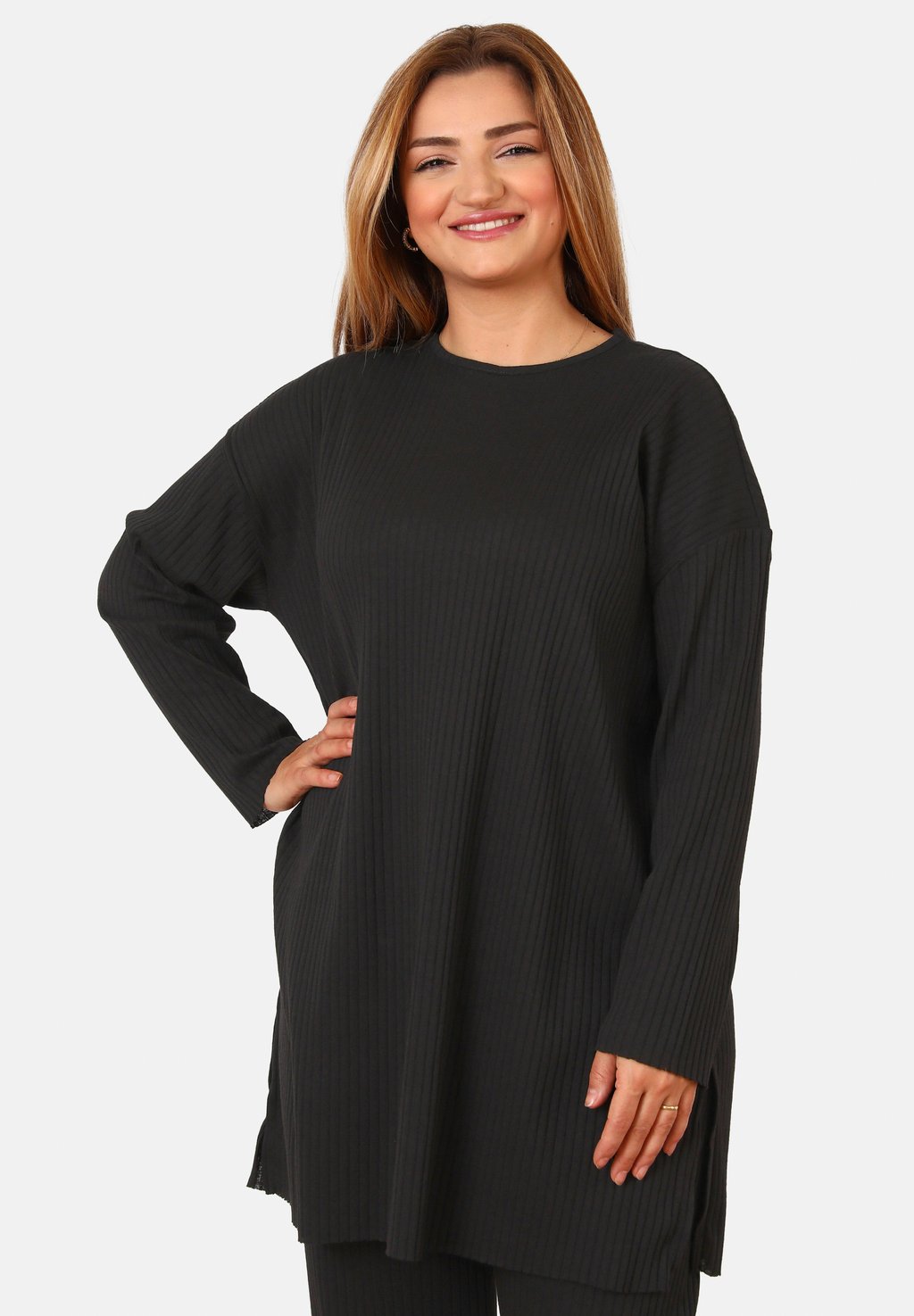 Джемпер ALIA Modanisa, черный 
Джемпер ALIA Modanisa, черный