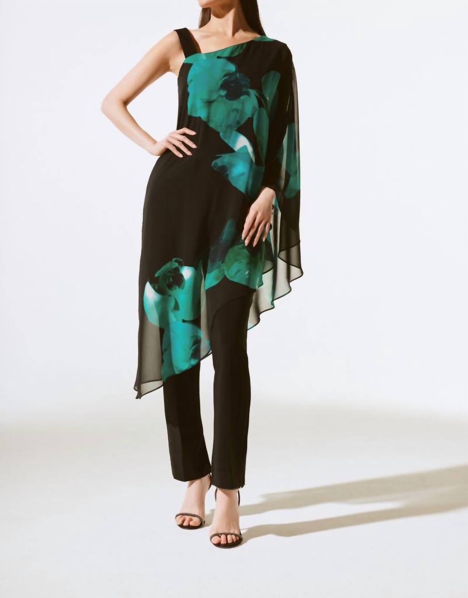 Асимметричный шифоновый топ с цветочным принтом на одно плечо в черно-зеленой гамме Joseph Ribkoff
Асимметричный шифоновый топ с цветочным принтом на одно плечо в черно-зеленой гамме Joseph Ribkoff