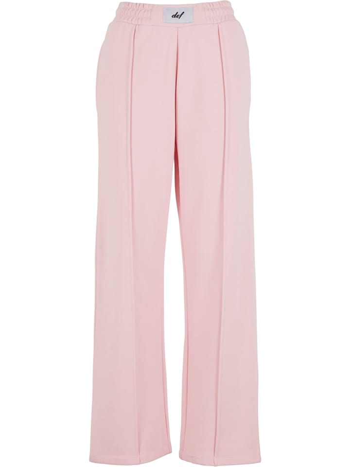 Спортивные брюки DEF в сказочном стиле DEF
Спортивные брюки DEF в сказочном стиле DEF