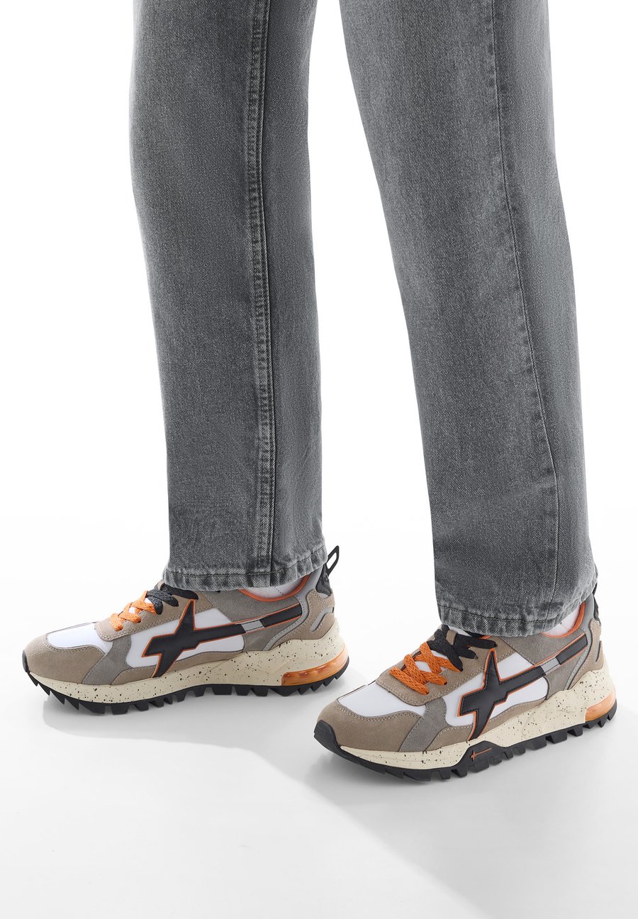 Кроссовки W6YZ BREEZE 3-M., Weiß/Grau/White
Кроссовки W6YZ BREEZE 3-M., Weiß/Grau/White