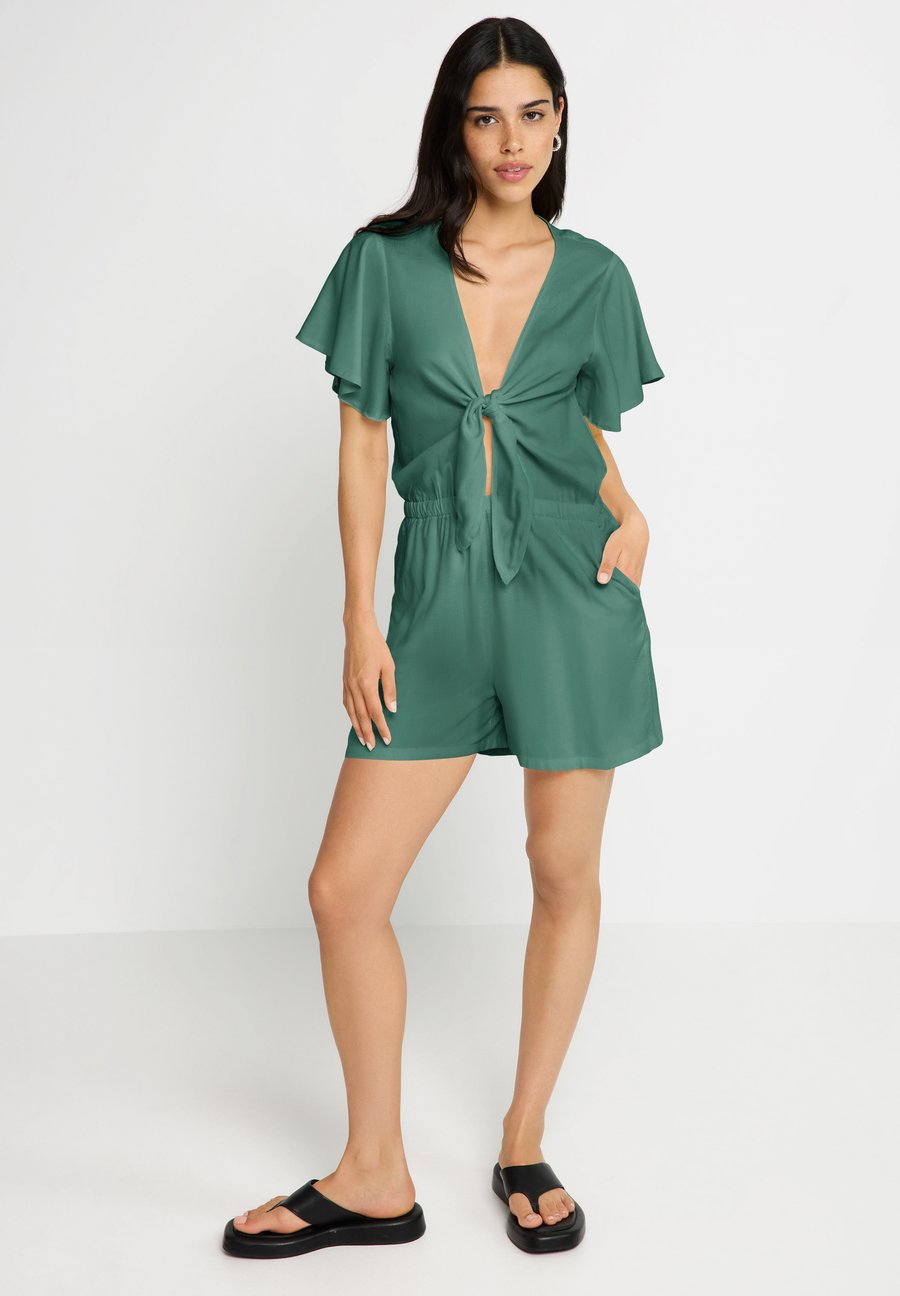 Комбинезон LASCANA LSCN BY LASCANA OVERALL, Olive
Комбинезон LASCANA LSCN BY LASCANA OVERALL, Olive