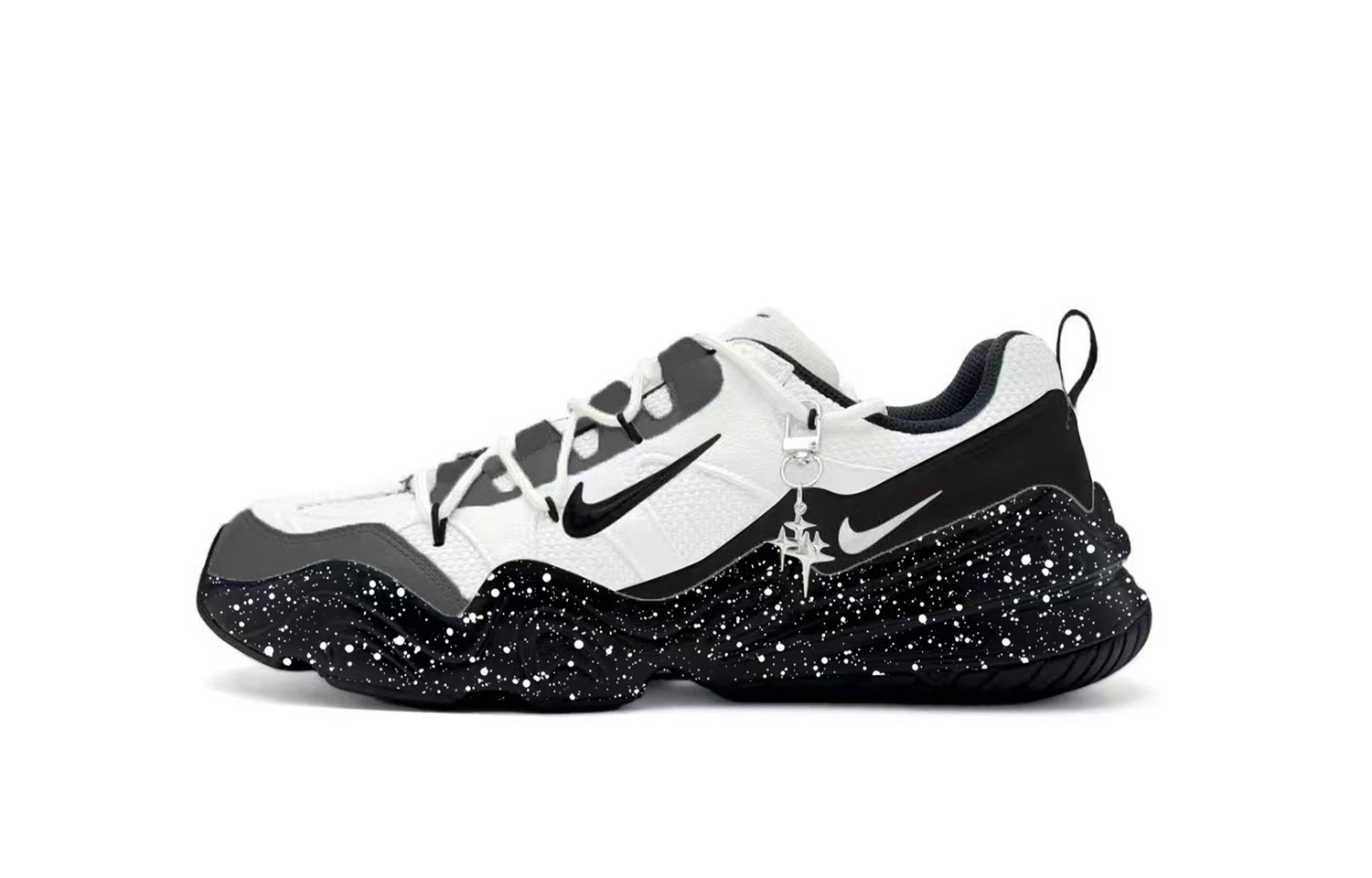 Nike Кроссовки Tech Hera Patchwork Baby's Breath Abrasion Resistant Low top Casual Shoes Men's Black White
Nike Кроссовки Tech Hera Patchwork Baby's Breath Abrasion Resistant Low top Casual Shoes Men's Black White
