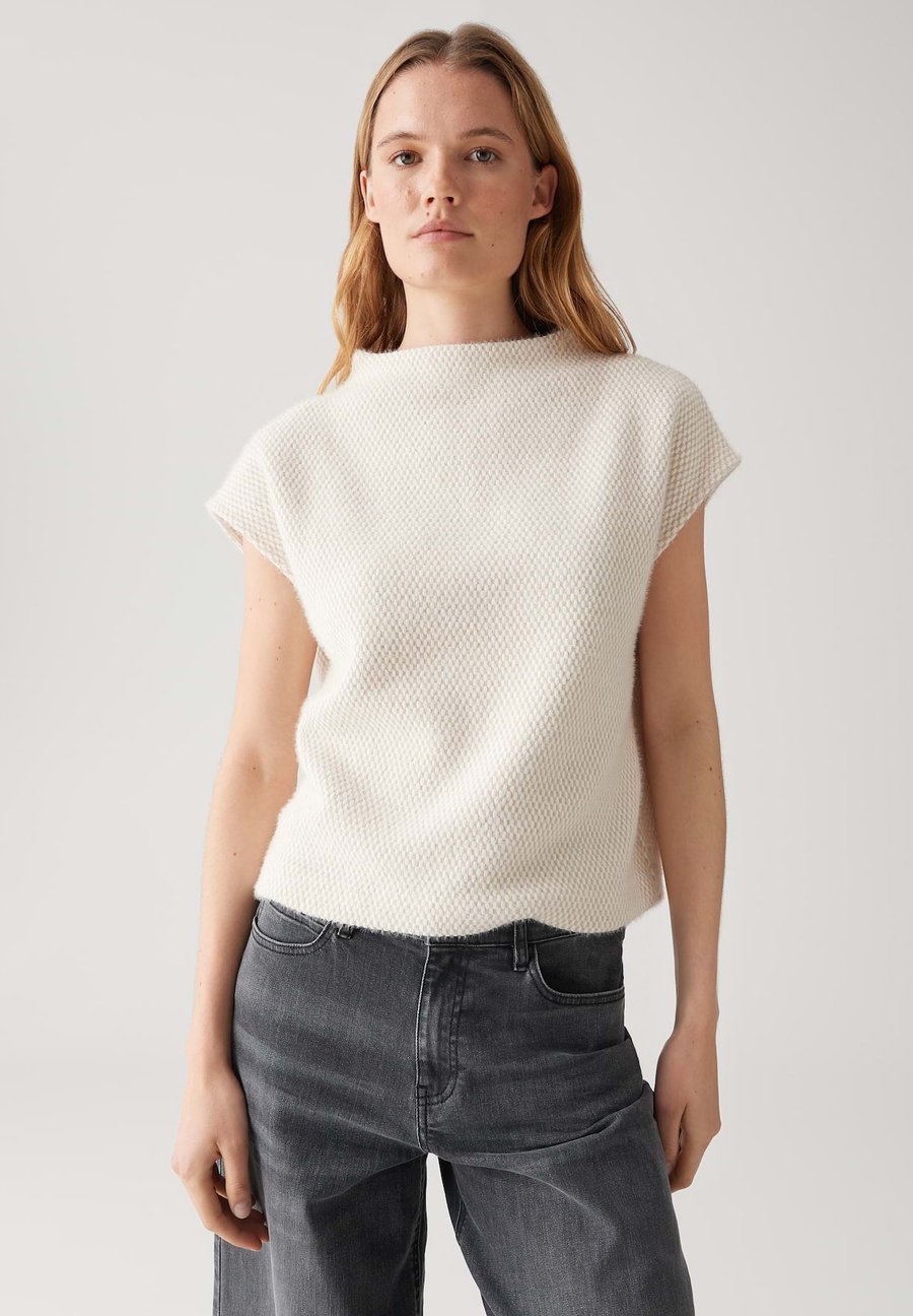 Толстовка OPUS BOXY TWOTONE STRUCTURED, Macadamia/Beige
Толстовка OPUS BOXY TWOTONE STRUCTURED, Macadamia/Beige