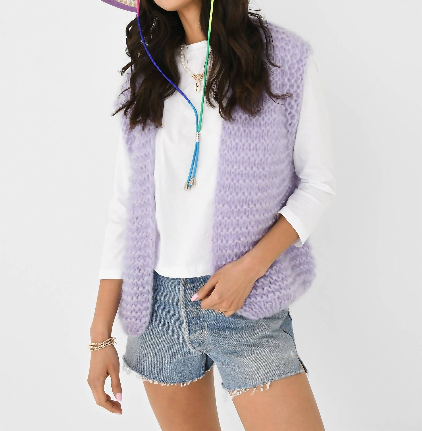 Жилет без рукавов Ida в сиреневом цвете Atelier Basile
Жилет без рукавов Ida в сиреневом цвете Atelier Basile