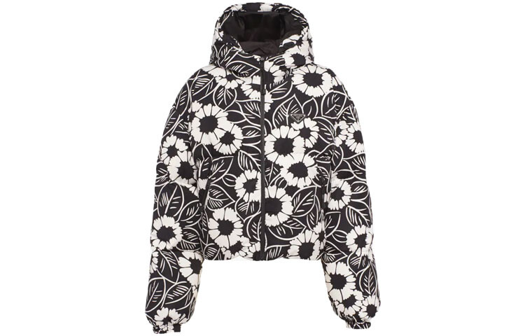 Пуховик женский черный Prada
Пуховик женский черный Prada