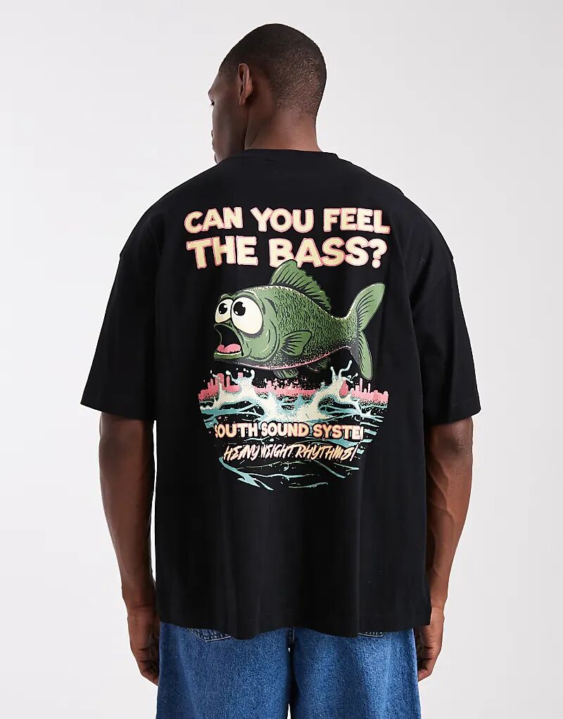 Футболка ASOS DESIGN свободного кроя с мультяшным принтом черного цвета
Футболка ASOS DESIGN свободного кроя с мультяшным принтом черного цвета