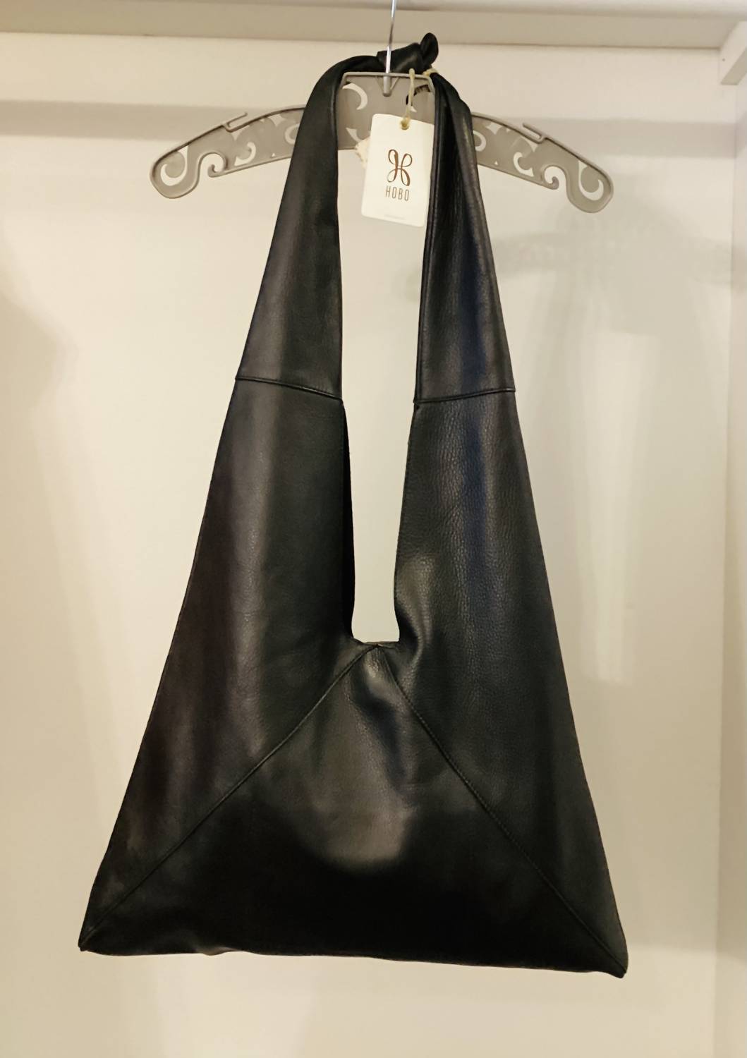 Черный рюкзак Janus через плечо HOBO
Черный рюкзак Janus через плечо HOBO