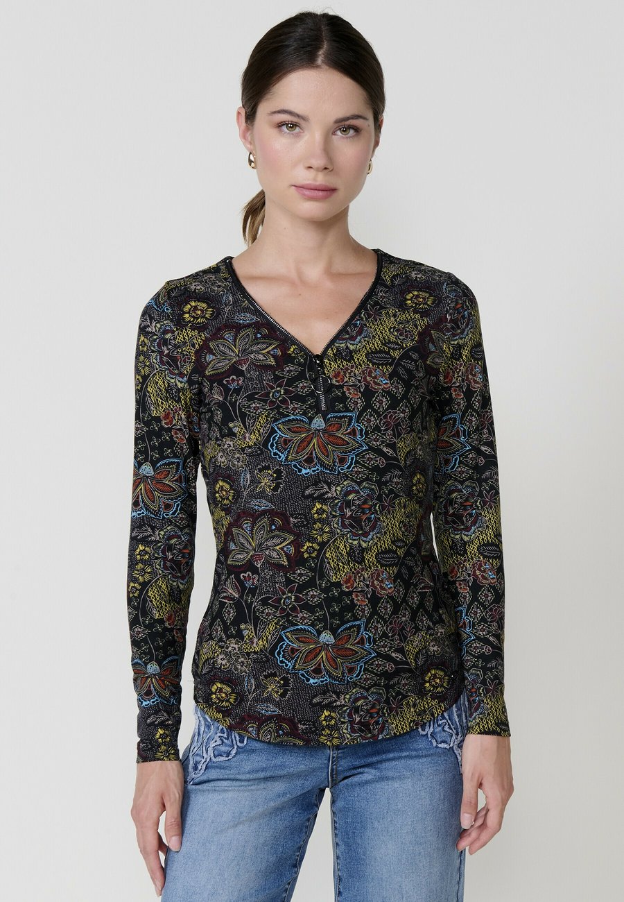 Топ Koroshi Long sleeved top, Multi Coloured/Multi-Coloured
Топ Koroshi Long sleeved top, Multi Coloured/Multi-Coloured