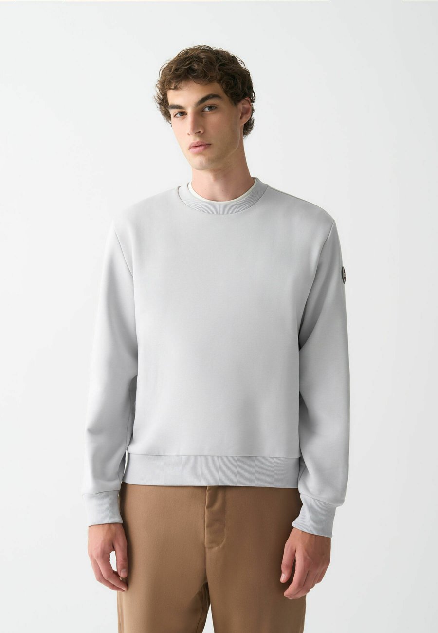 Толстовка Colmar Originals CREW-NECK, Light Grey/Light Grey
Толстовка Colmar Originals CREW-NECK, Light Grey/Light Grey