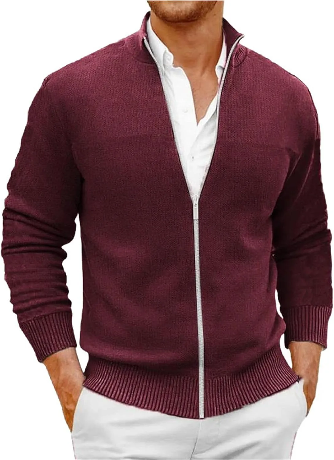 Мужской свитер с воротником-стойкой и молнией
Мужской свитер с воротником-стойкой и молнией