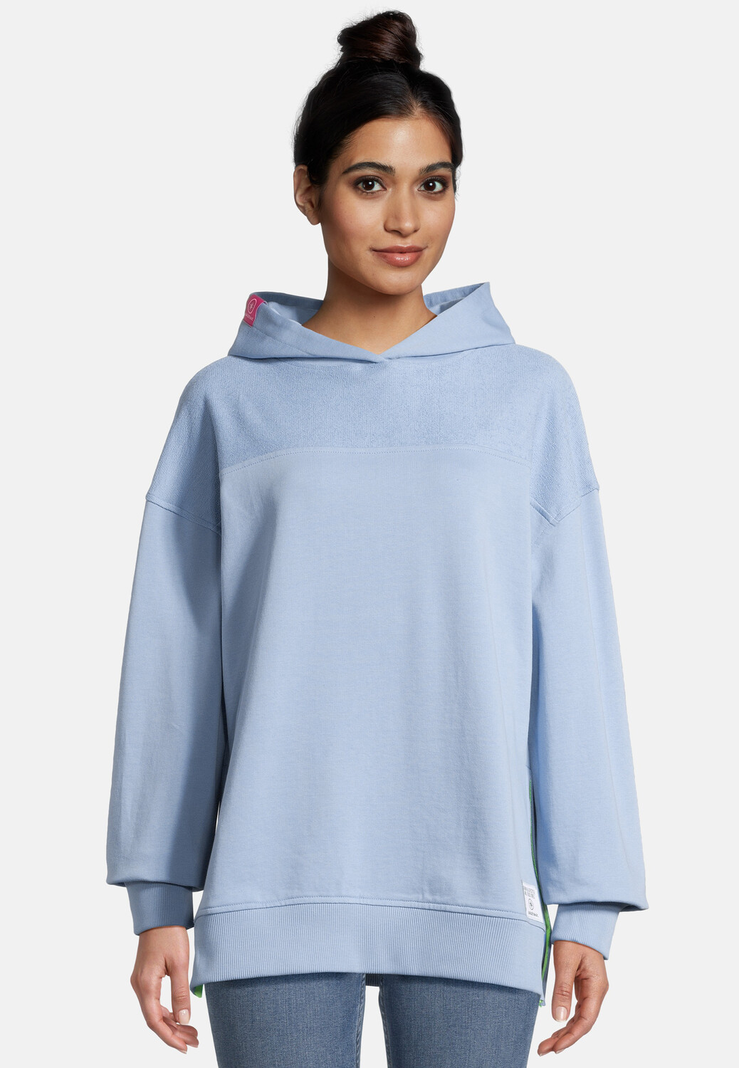 Толстовка Salzhaut Hoodie Leesgood, цвет Ice Blue
Толстовка Salzhaut Hoodie Leesgood, цвет Ice Blue