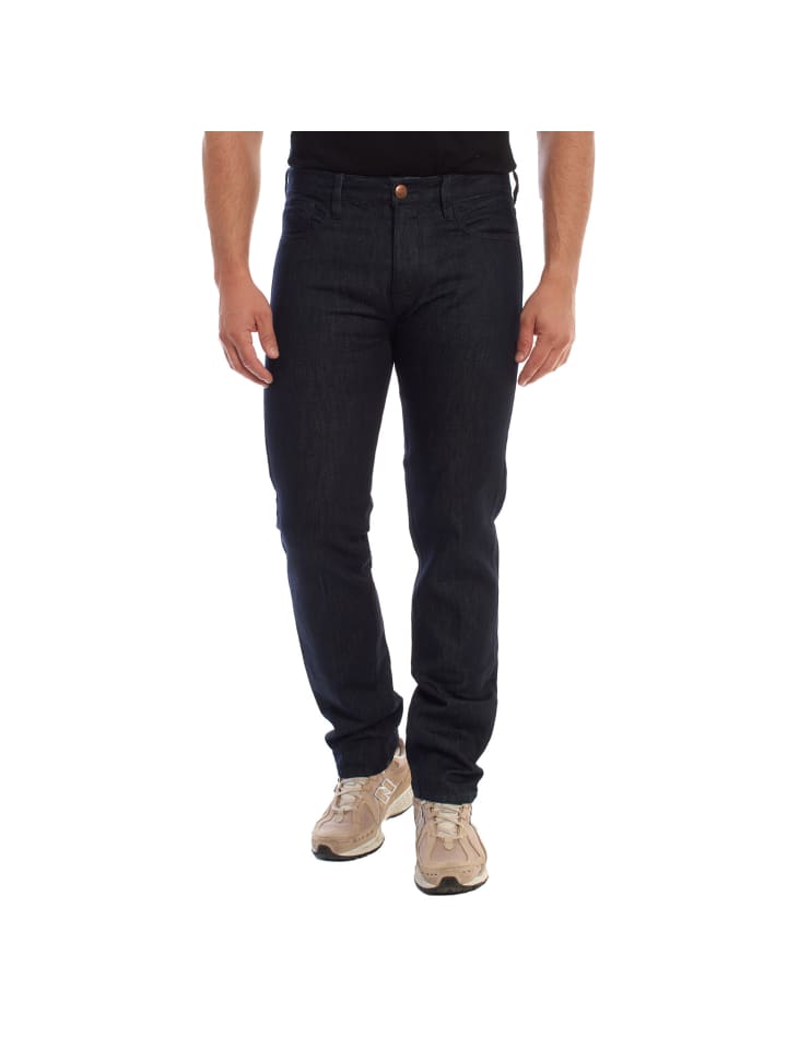 Джинсы синего цвета Emporio Armani
Джинсы синего цвета Emporio Armani