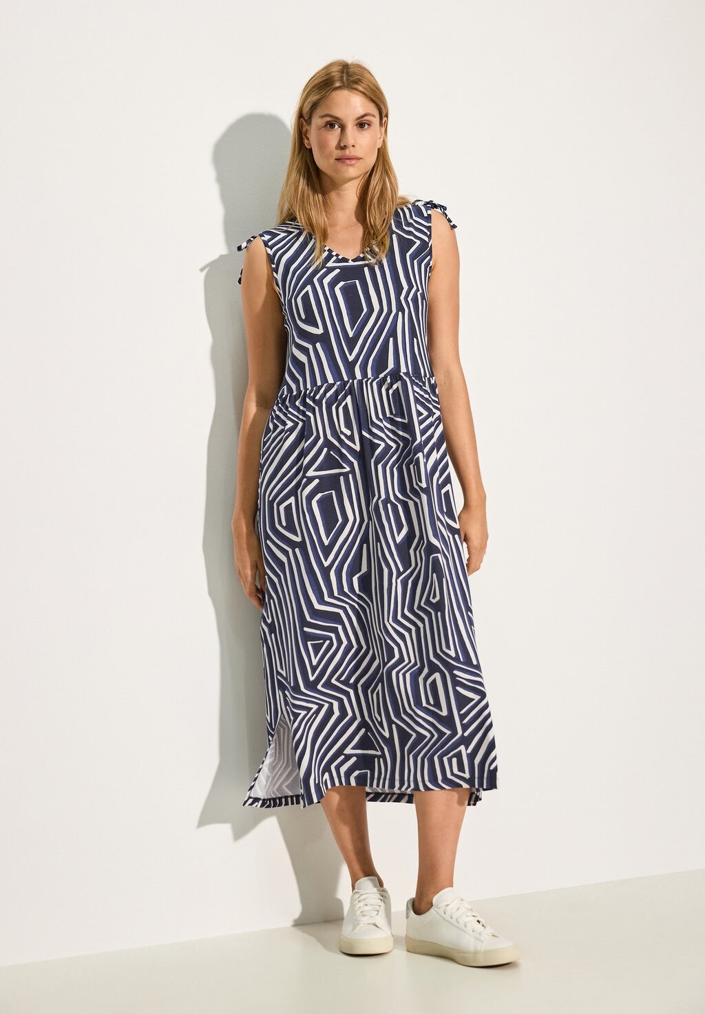 Платье из джерси MIT PRINT Cecil, синий
Платье из джерси MIT PRINT Cecil, синий