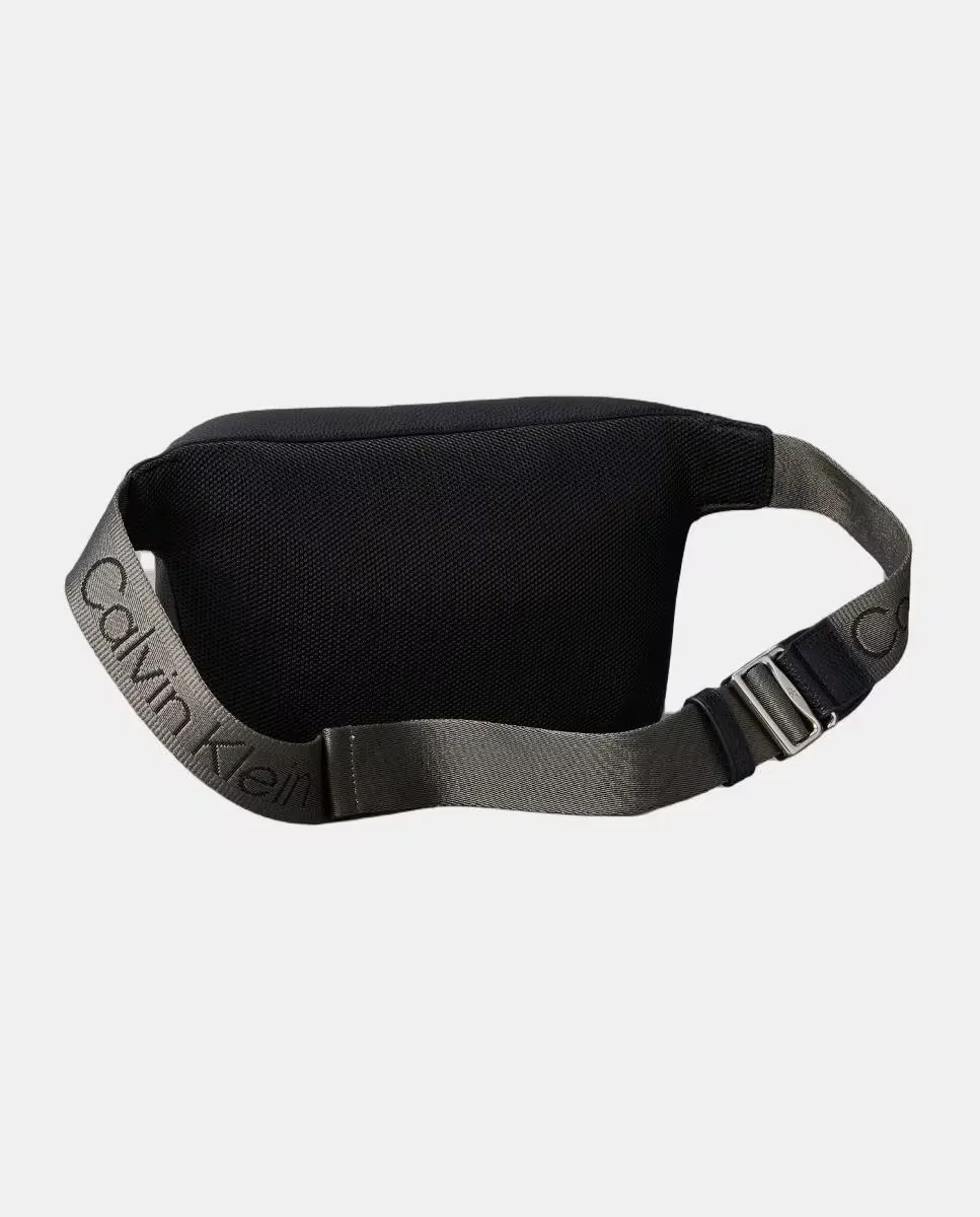 Рюкзак-пояс монохромный с карманами Calvin Klein, черный
Рюкзак-пояс монохромный с карманами Calvin Klein, черный