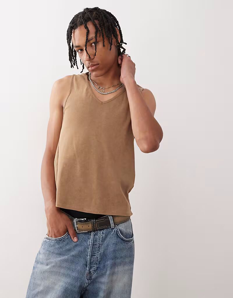 Майка свободного кроя Reclaimed Vintage с V-образным вырезом, выбеленного коричневого цвета
Майка свободного кроя Reclaimed Vintage с V-образным вырезом, выбеленного коричневого цвета