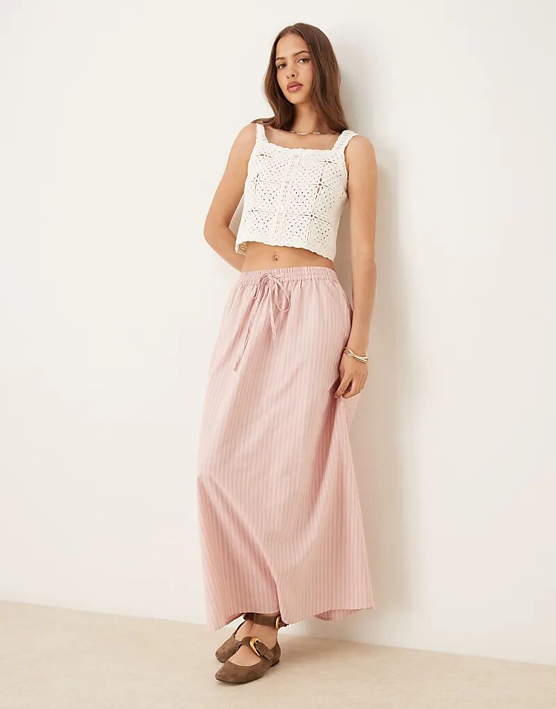 Юбка макси Miss Selfridge в сиреневую полоску
Юбка макси Miss Selfridge в сиреневую полоску