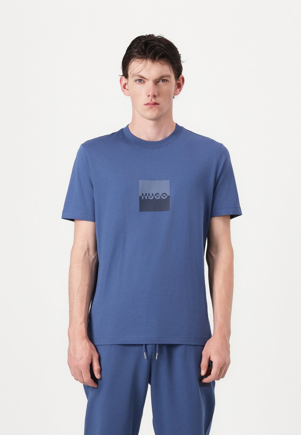 Футболка с принтом DUSPLIT HUGO, синий
Футболка с принтом DUSPLIT HUGO, синий