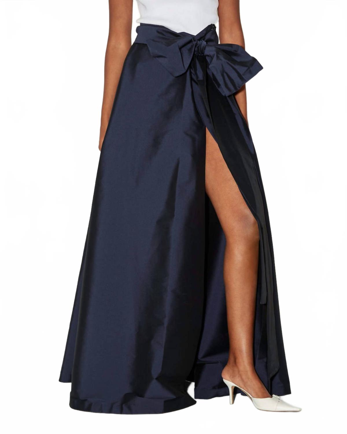 Бирюзовая юбка макси Беатрис Bernadette
Бирюзовая юбка макси Беатрис Bernadette