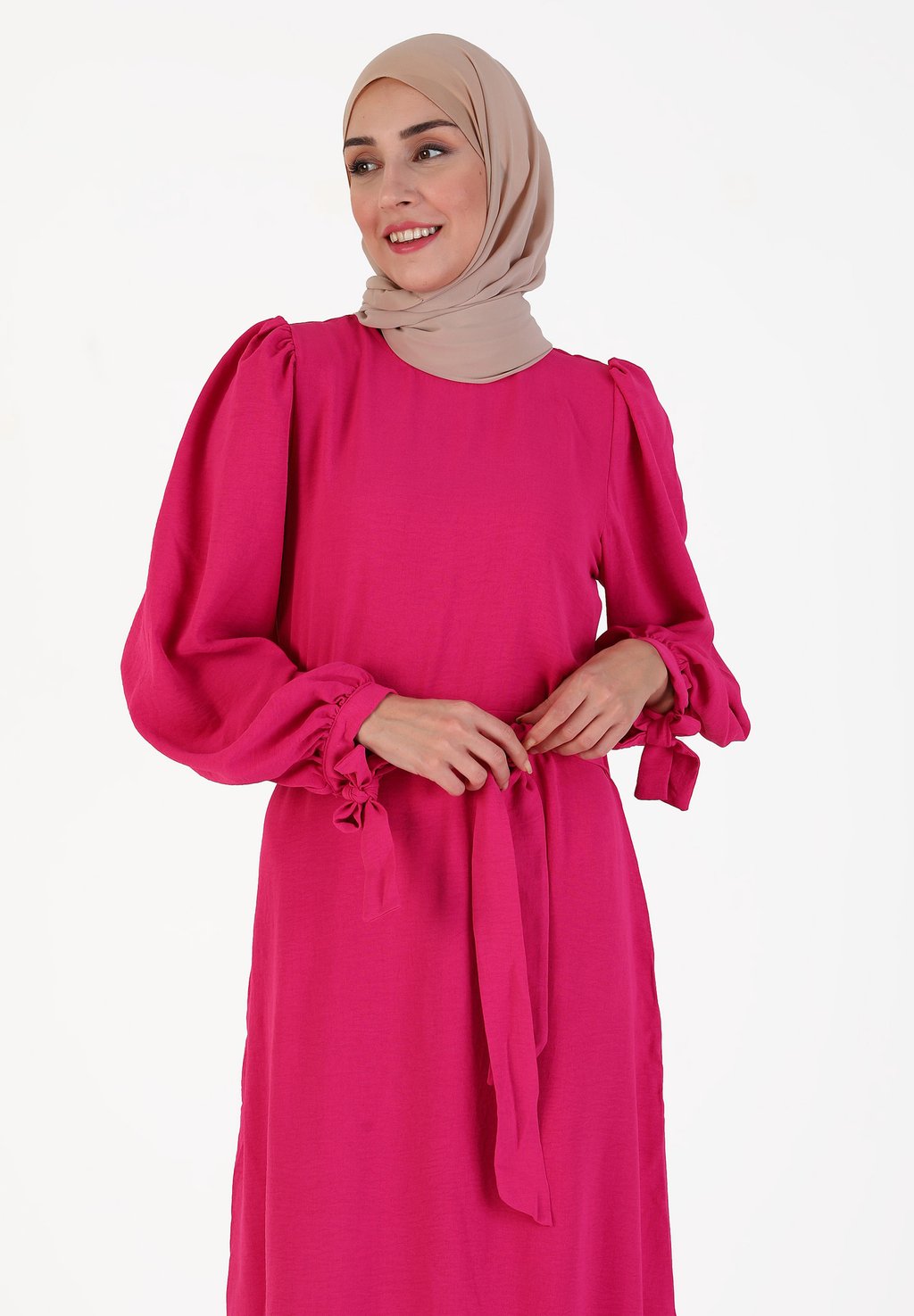 Платье макси TAVIN Modanisa, розовый
Платье макси TAVIN Modanisa, розовый