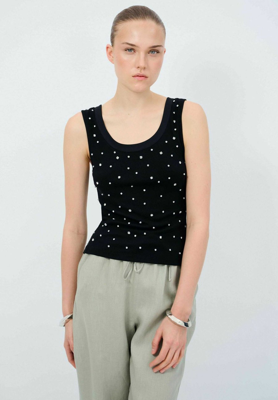 Топ adL EMBELLISHED ATHLETE, Black
Топ adL EMBELLISHED ATHLETE, Black