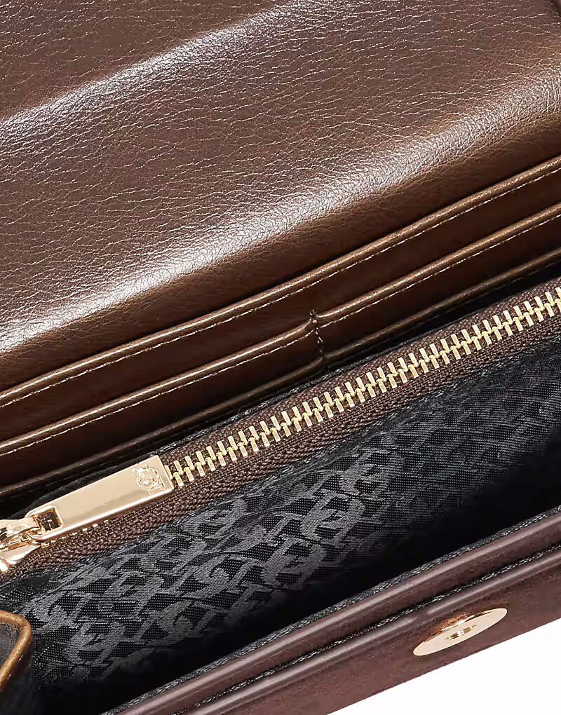 Микро-сумка Showmance коричневого цвета Dune London, Коричневый, Микро-сумка Showmance коричневого цвета Dune London
Микро-сумка Showmance коричневого цвета Dune London, Коричневый, Микро-сумка Showmance коричневого цвета Dune London