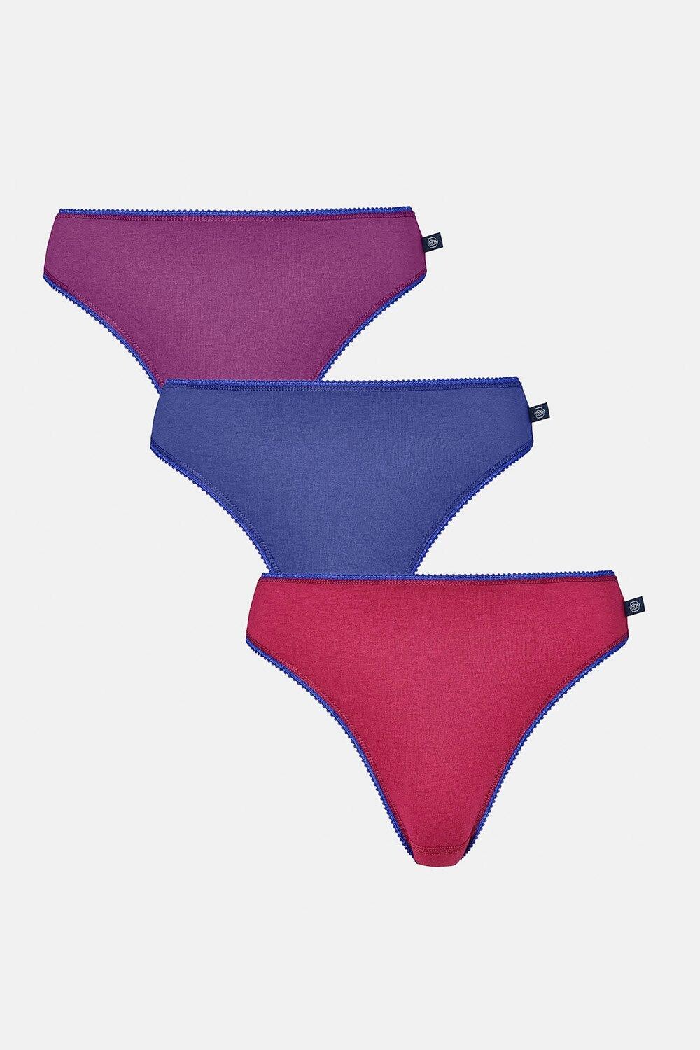 Комплект из трех высоких хлопковых трусиков British Boxers, мультиколор
Комплект из трех высоких хлопковых трусиков British Boxers, мультиколор