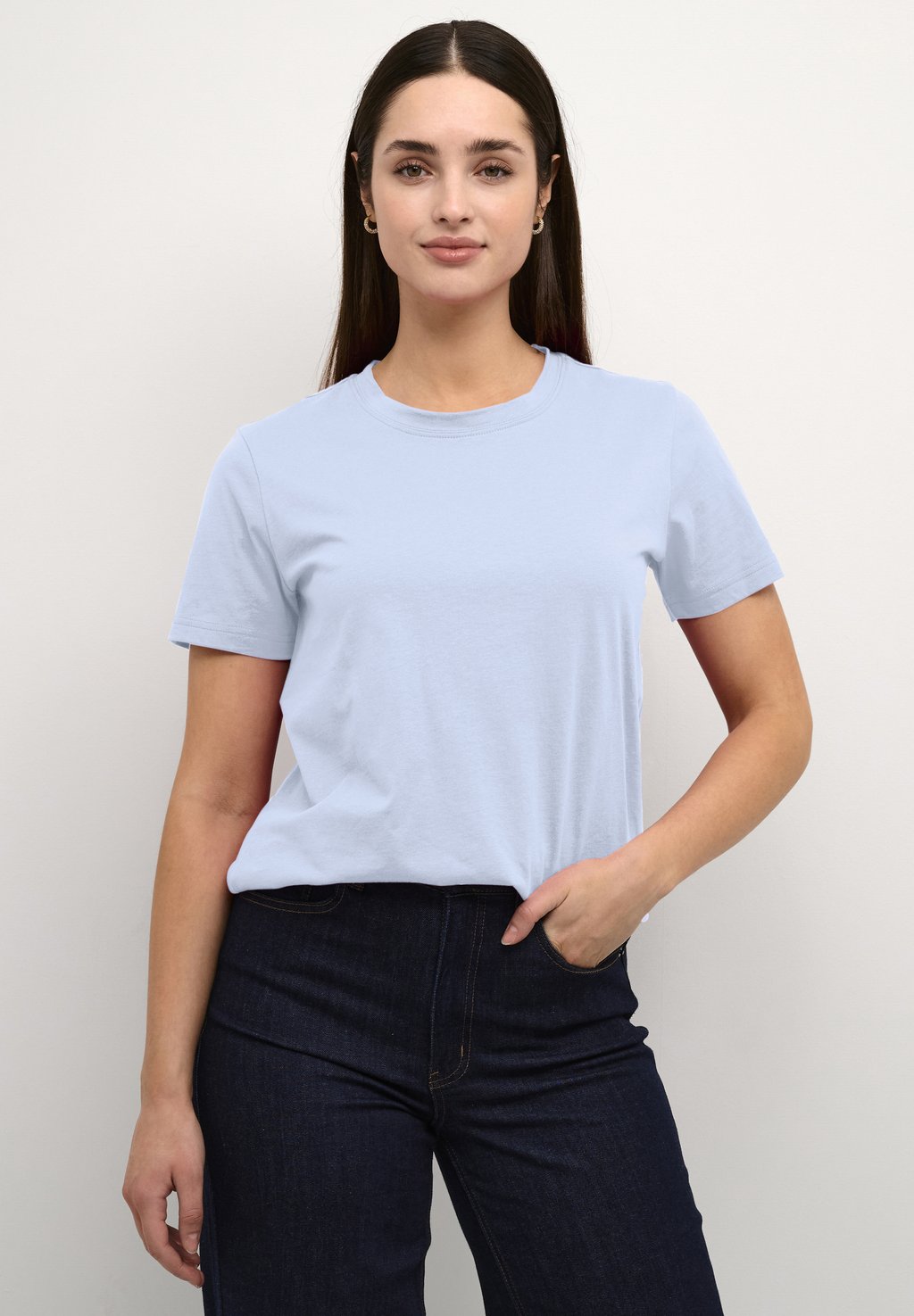 Базовая футболка KAMARIN Kaffe, синий
Базовая футболка KAMARIN Kaffe, синий