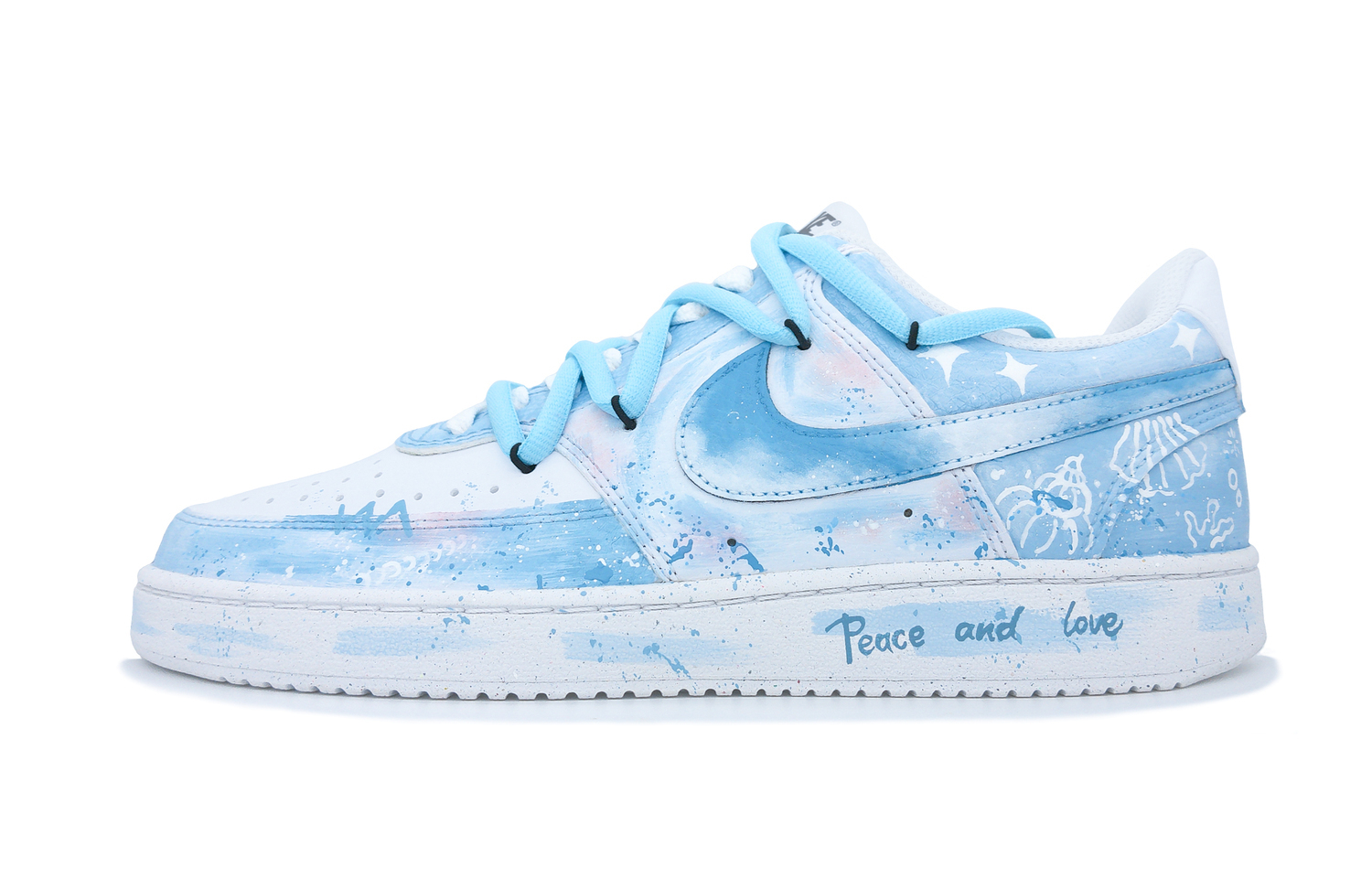 Nike Court Vision 1 Qige With You Falling Star Легкие низкие скейтбордские кроссовки мужские светло-голубые
Nike Court Vision 1 Qige With You Falling Star Легкие низкие скейтбордские кроссовки мужские светло-голубые