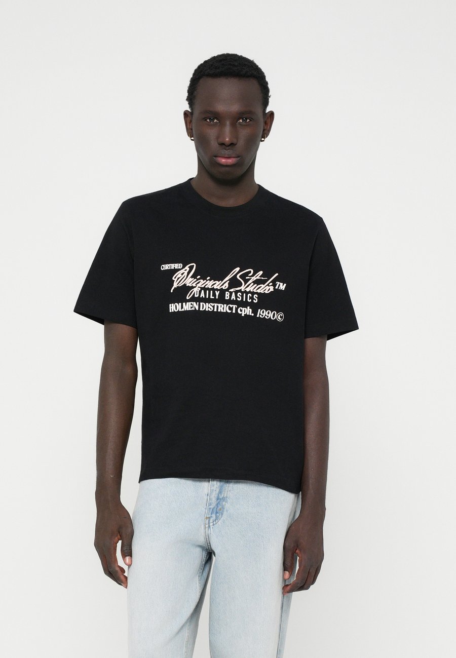 Футболка Jack & Jones JORBEDFORD TYPO TEE, Black, Черный, Футболка Jack & Jones JORBEDFORD TYPO TEE, Black
Футболка Jack & Jones JORBEDFORD TYPO TEE, Black, Черный, Футболка Jack & Jones JORBEDFORD TYPO TEE, Black