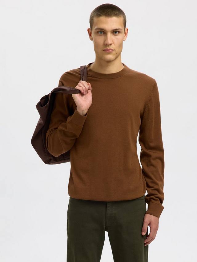 Джемпер из мериносовой шерсти с круглым вырезом Selected
Джемпер из мериносовой шерсти с круглым вырезом Selected