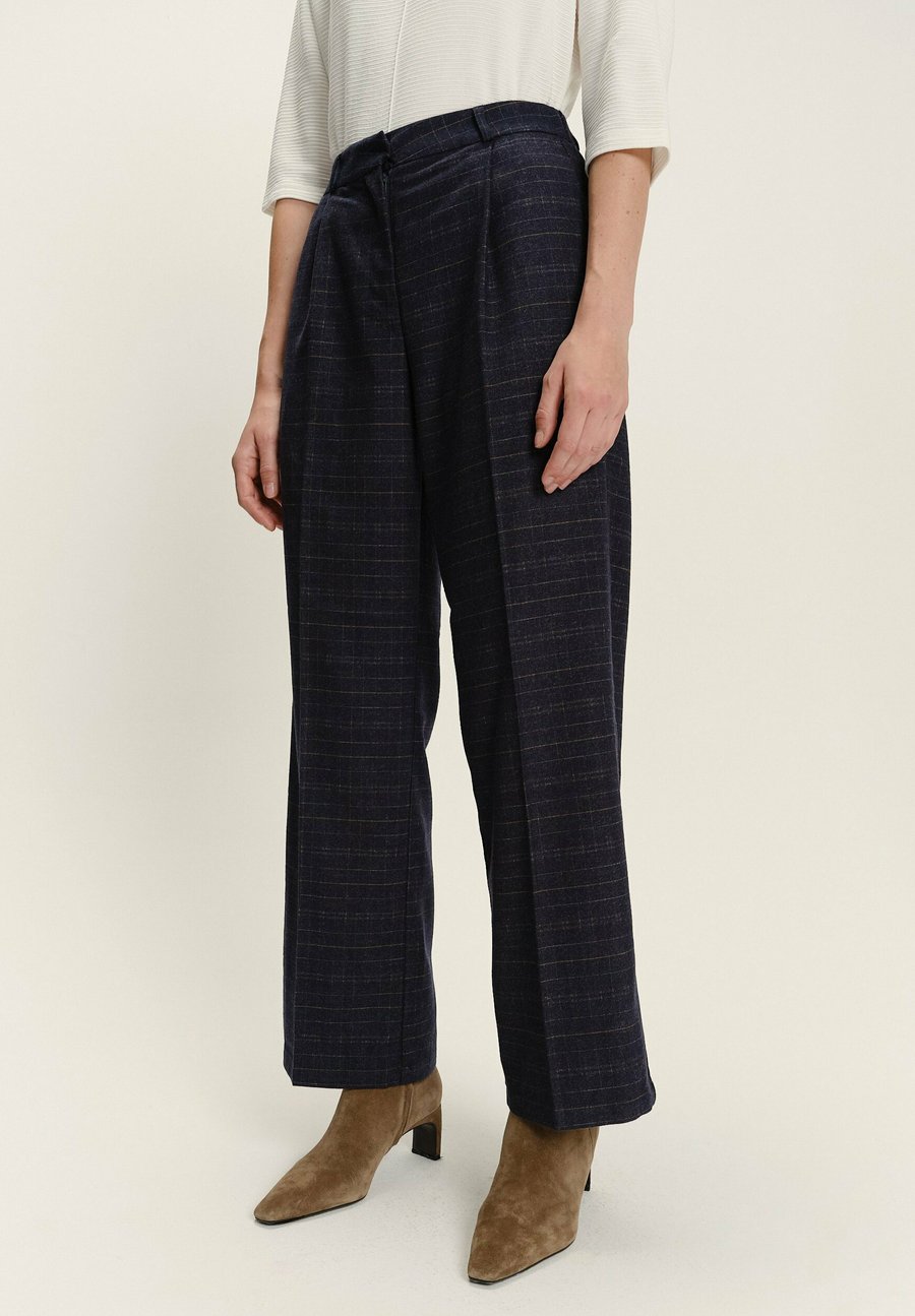 Брюки Greenpoint Trousers, Print/Dark Blue
Брюки Greenpoint Trousers, Print/Dark Blue