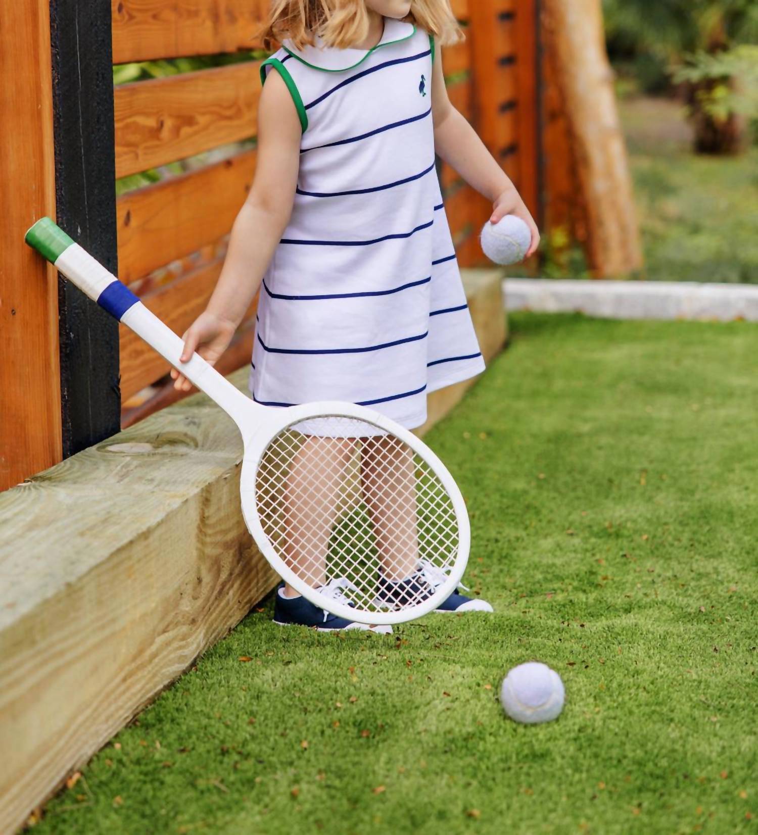 Детское платье с воротником Питера Пэна The Beaufort Bonnet Company, белый/темно-синий
Детское платье с воротником Питера Пэна The Beaufort Bonnet Company, белый/темно-синий