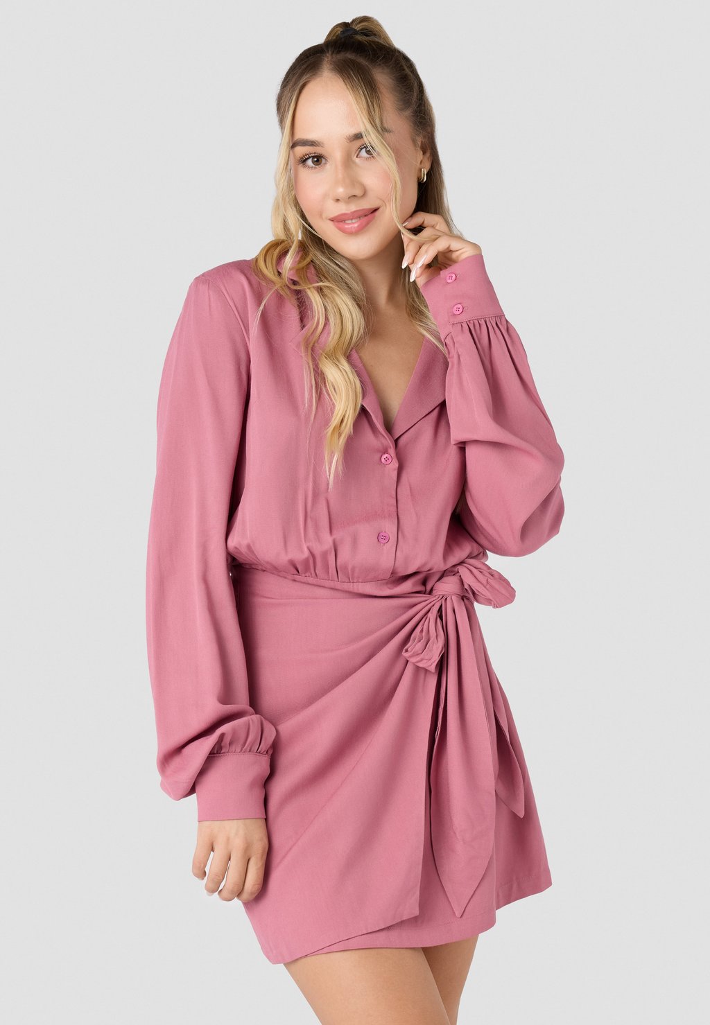 Платье-рубашка Laurella, розовый
Платье-рубашка Laurella, розовый