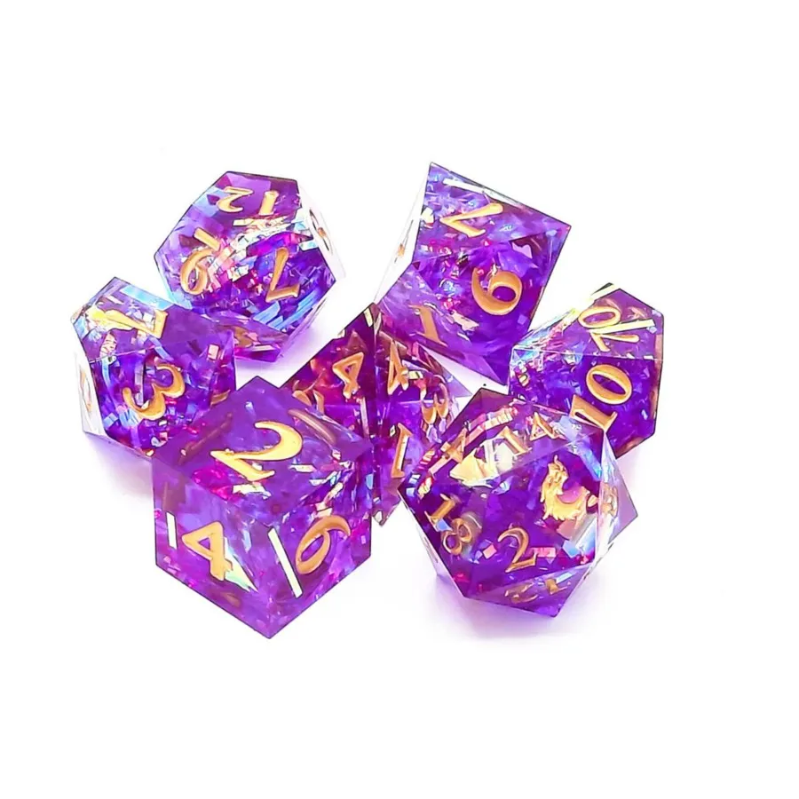 Poly Set Amethyst Blast с золотом (7), Sharp Edged Dice
Poly Set Amethyst Blast с золотом (7), Sharp Edged Dice