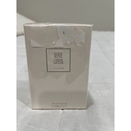 Женская парфюмированная вода-спрей 3,3 унции - L'Eau Froide & Pour Une Peau Lure, Serge Lutens
Женская парфюмированная вода-спрей 3,3 унции - L'Eau Froide & Pour Une Peau Lure, Serge Lutens