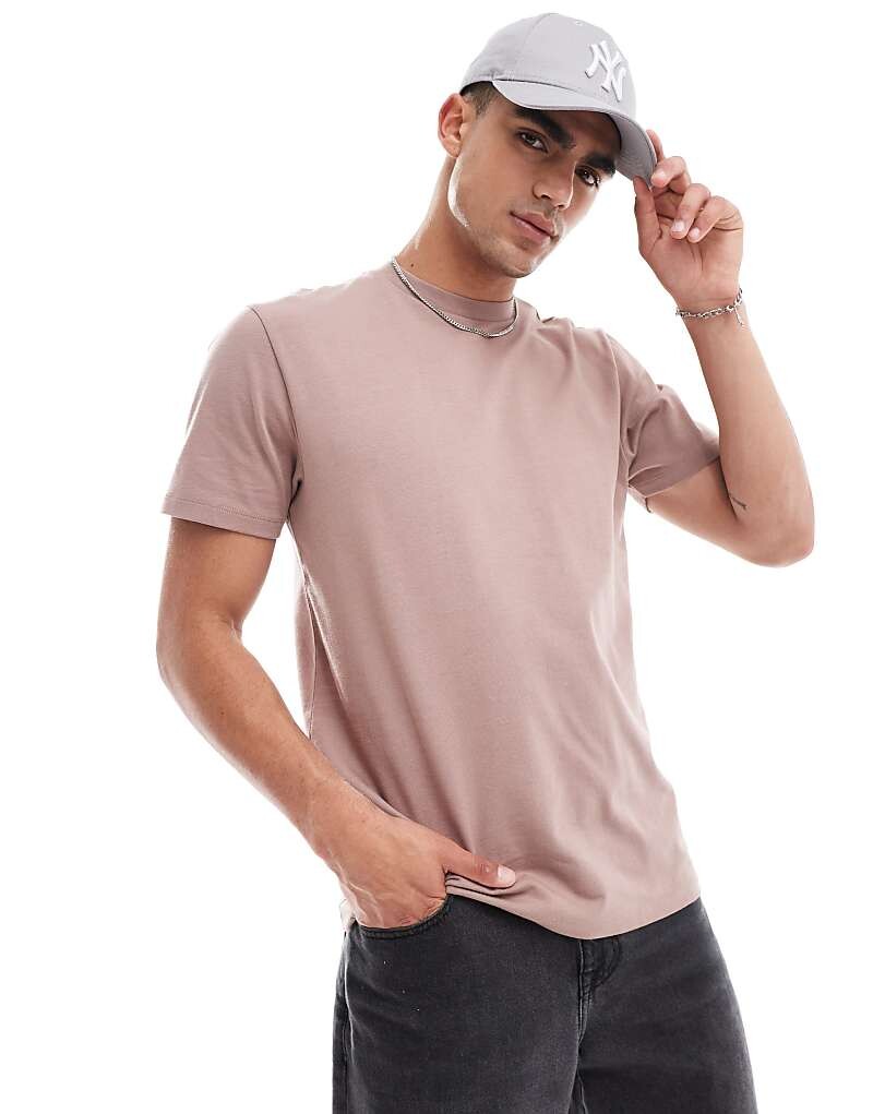 ASOS DESIGN – Essential – коричневая футболка с круглым вырезом плотностью 240 г/м²
ASOS DESIGN – Essential – коричневая футболка с круглым вырезом плотностью 240 г/м²