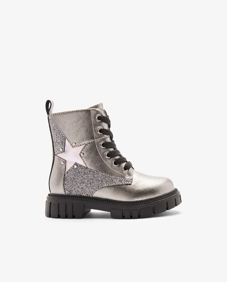 Детские ботинки в военном стиле средней высоты с звездным принтом Conguitos, серебряный
Детские ботинки в военном стиле средней высоты с звездным принтом Conguitos, серебряный