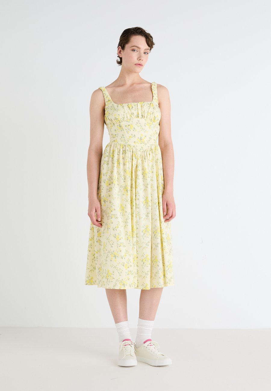 Платье Gina Tricot CORSET DRESS, Yellow /Green
Платье Gina Tricot CORSET DRESS, Yellow /Green
